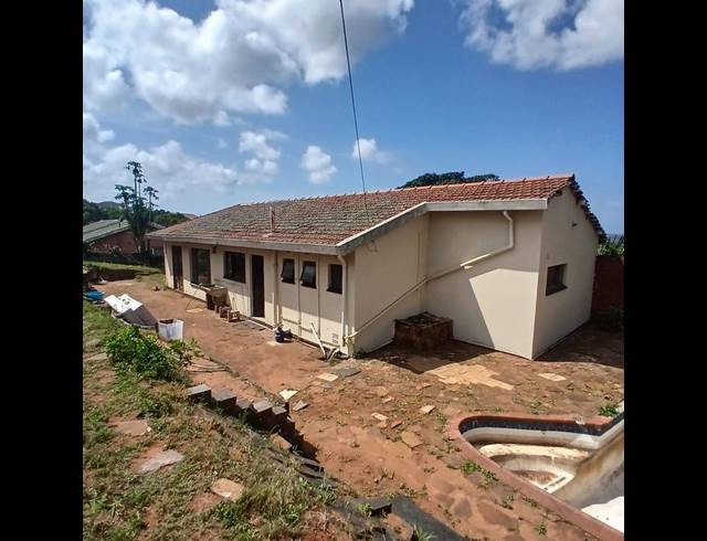 3 BEDROOM HOUSE FOR SALE IN MONTCLAIR